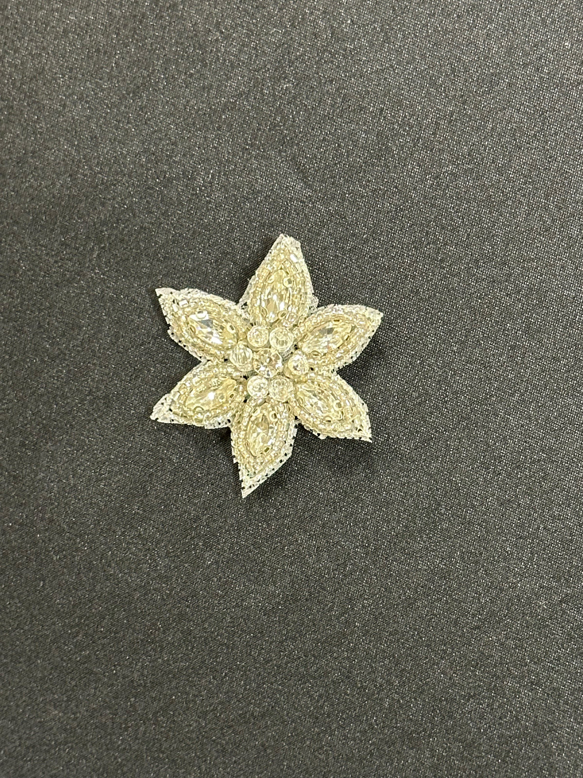 Applique en fleur cristalisée - Deidre