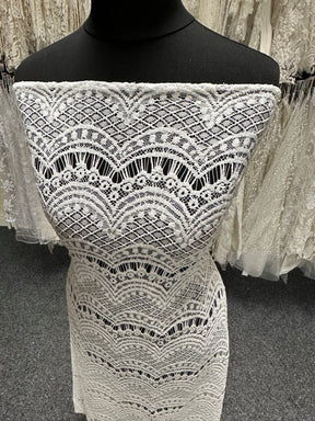 Dentelle Raschel ivoire - Catane