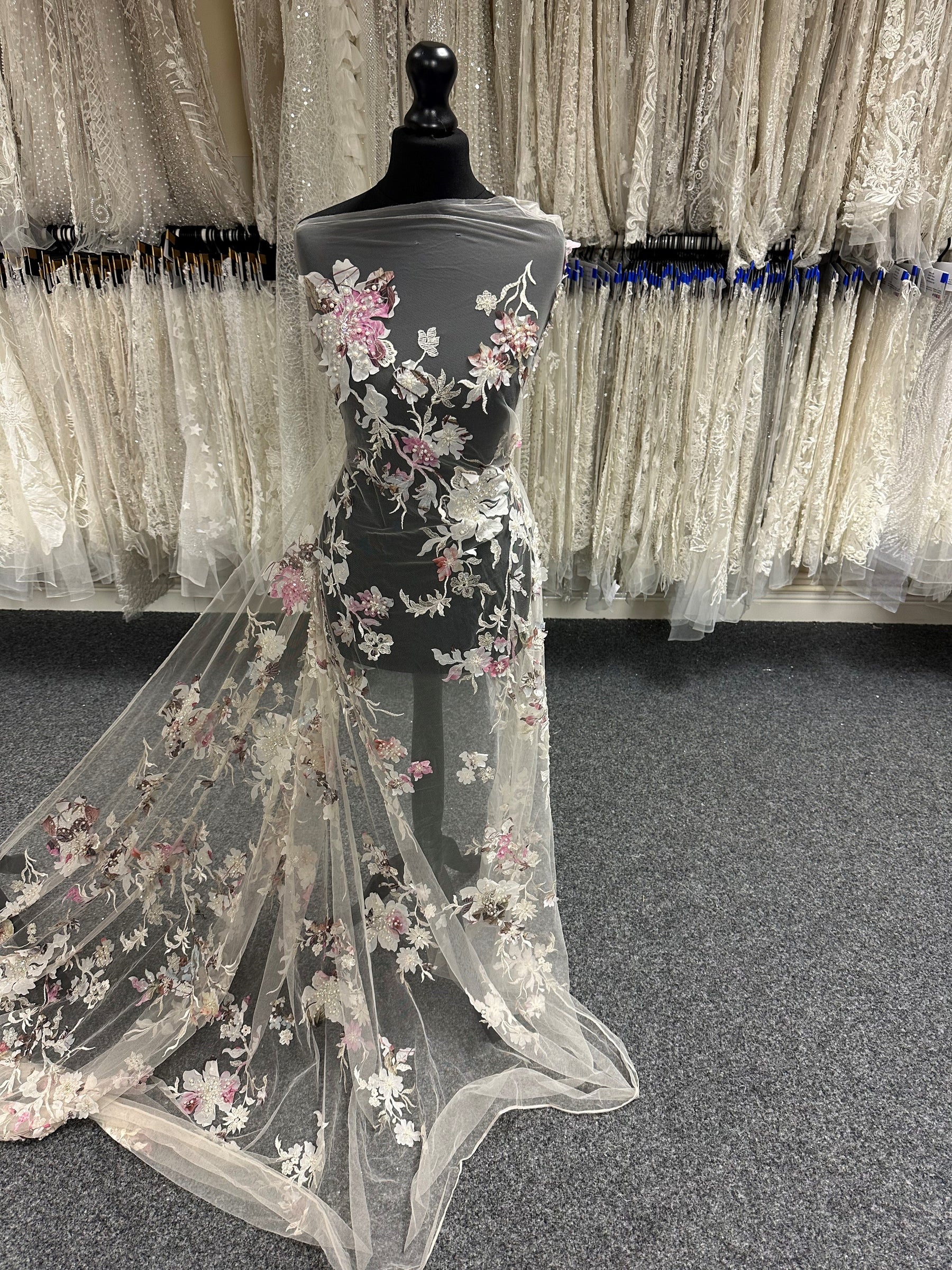 Dentelle multicolore - EB1002