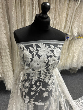 Dentelle brodée ivoire - Genby