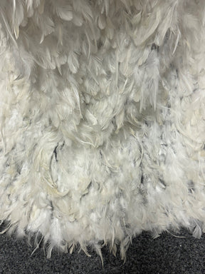 Tulle orné de plumes ivoire - Plume