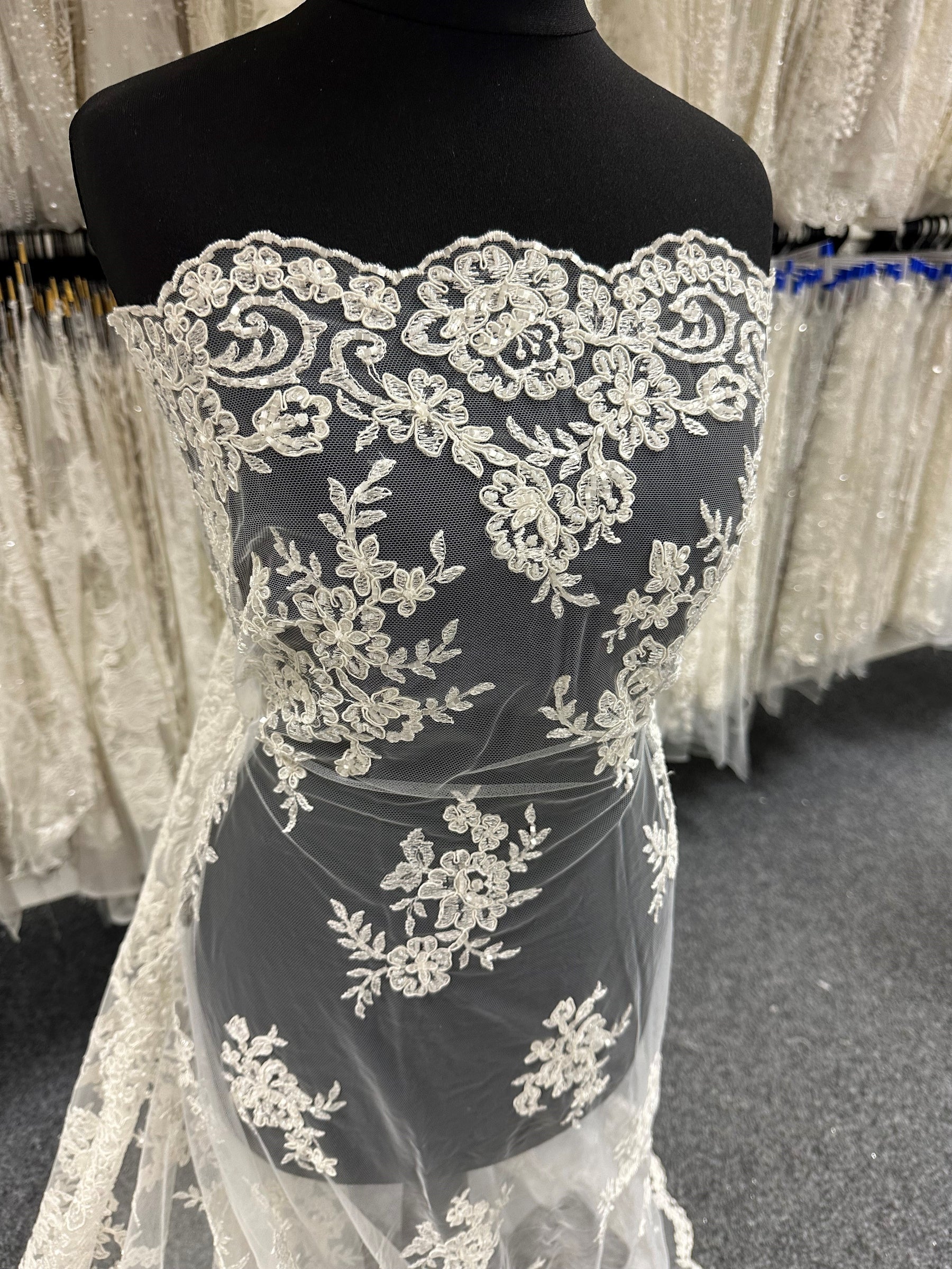 Dentelle de mariée ivoire perlée - Noisy