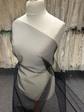 Robe noire en filet - Fantaisie