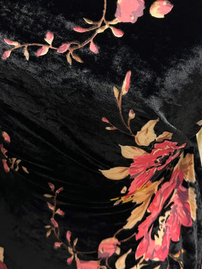 Velours rose sur noir dévoré - Sacrosanct
