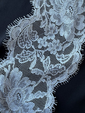 Bordure en dentelle Chantilly ivoire à cordon - Grusso