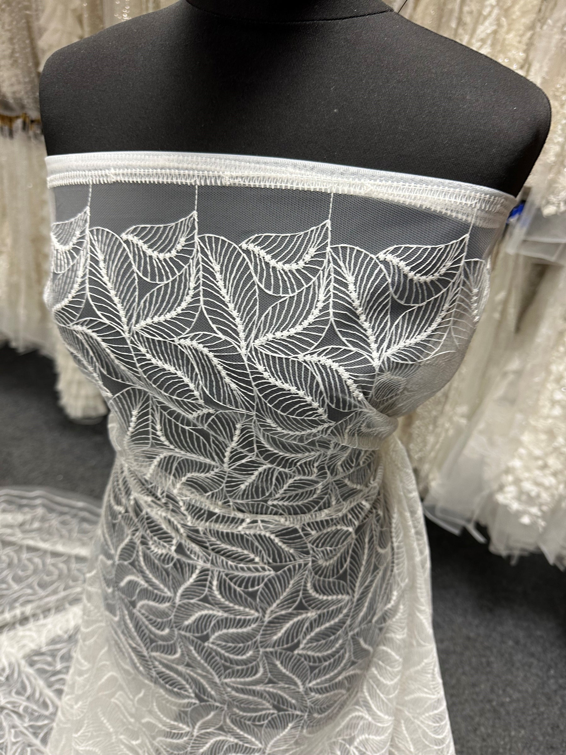 Dentelle Raschel ivoire - Senorita 