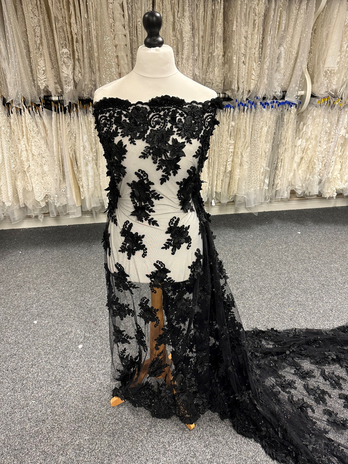 Dentelle perlée noire - Buffy