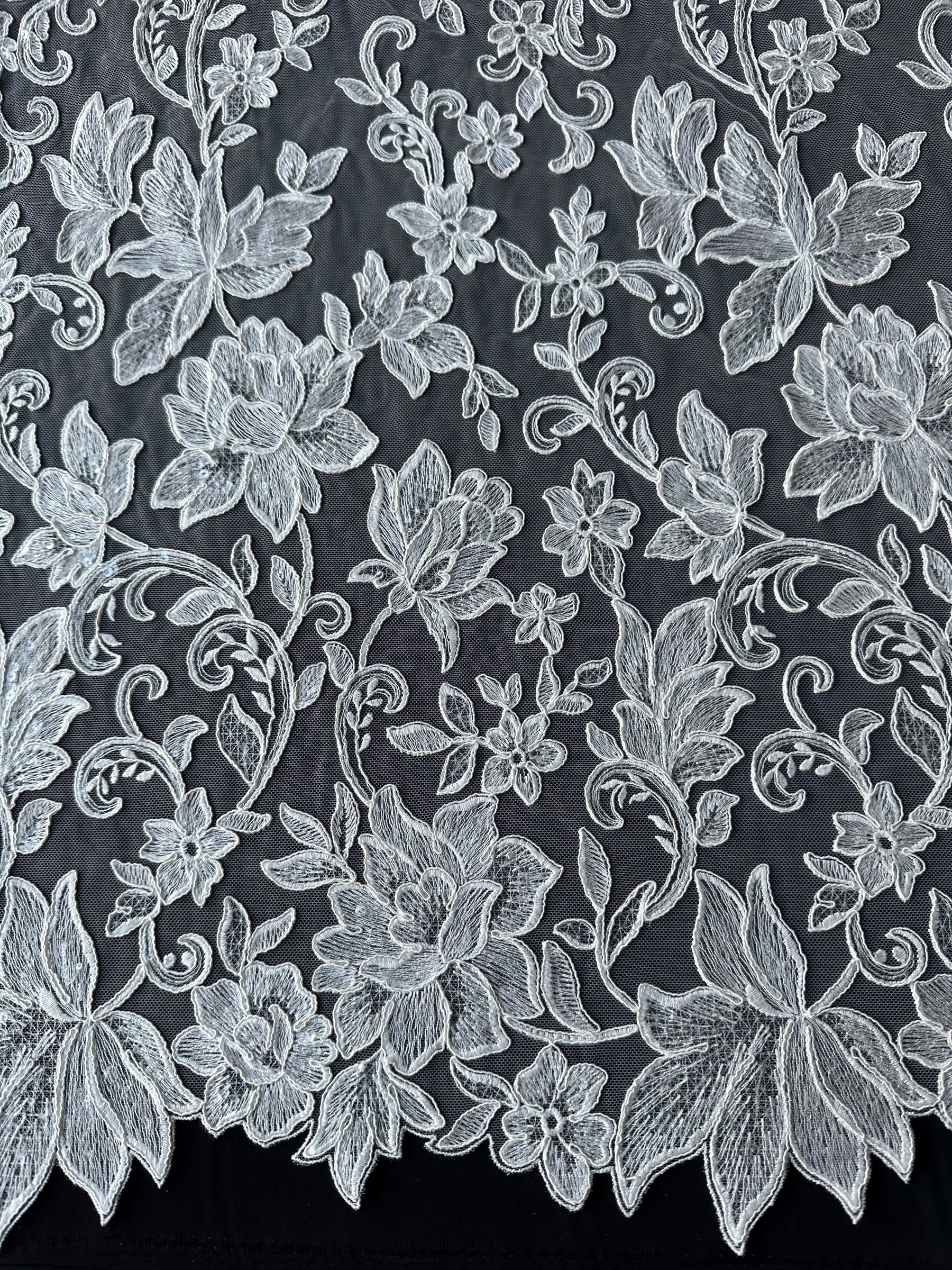 Dentelle cordée ivoire – Reidun