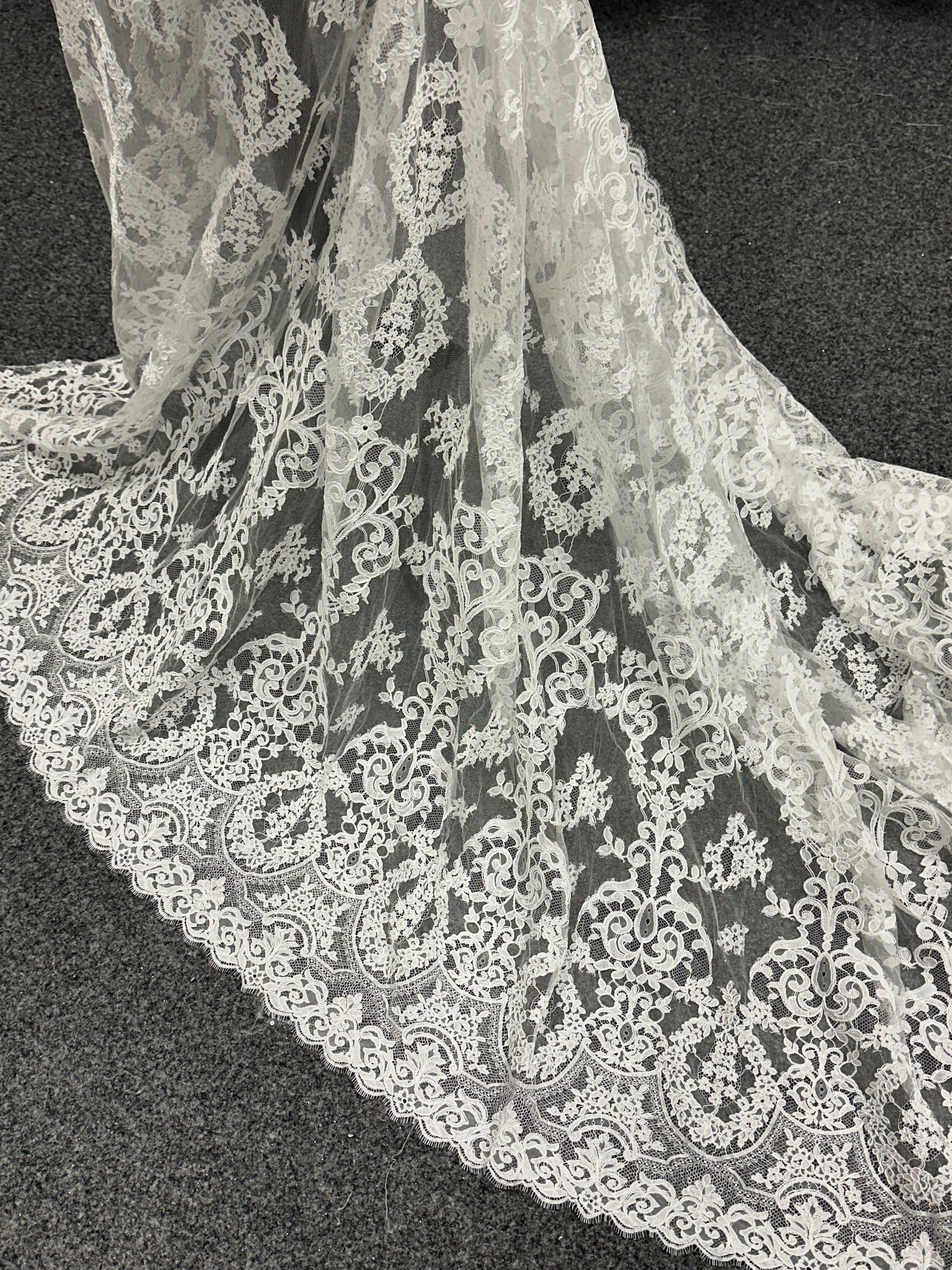 Ivory Corded Chantilly Lace - Raleigh