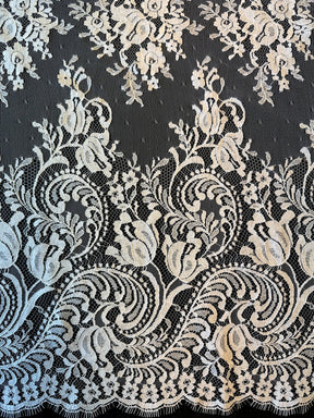 Dentelle de Chantilly ivoire - Tove