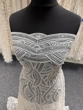 Tulle brodé de perles ivoire - EB1056