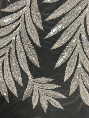 Tulle brodé de perles ivoire - EB1057