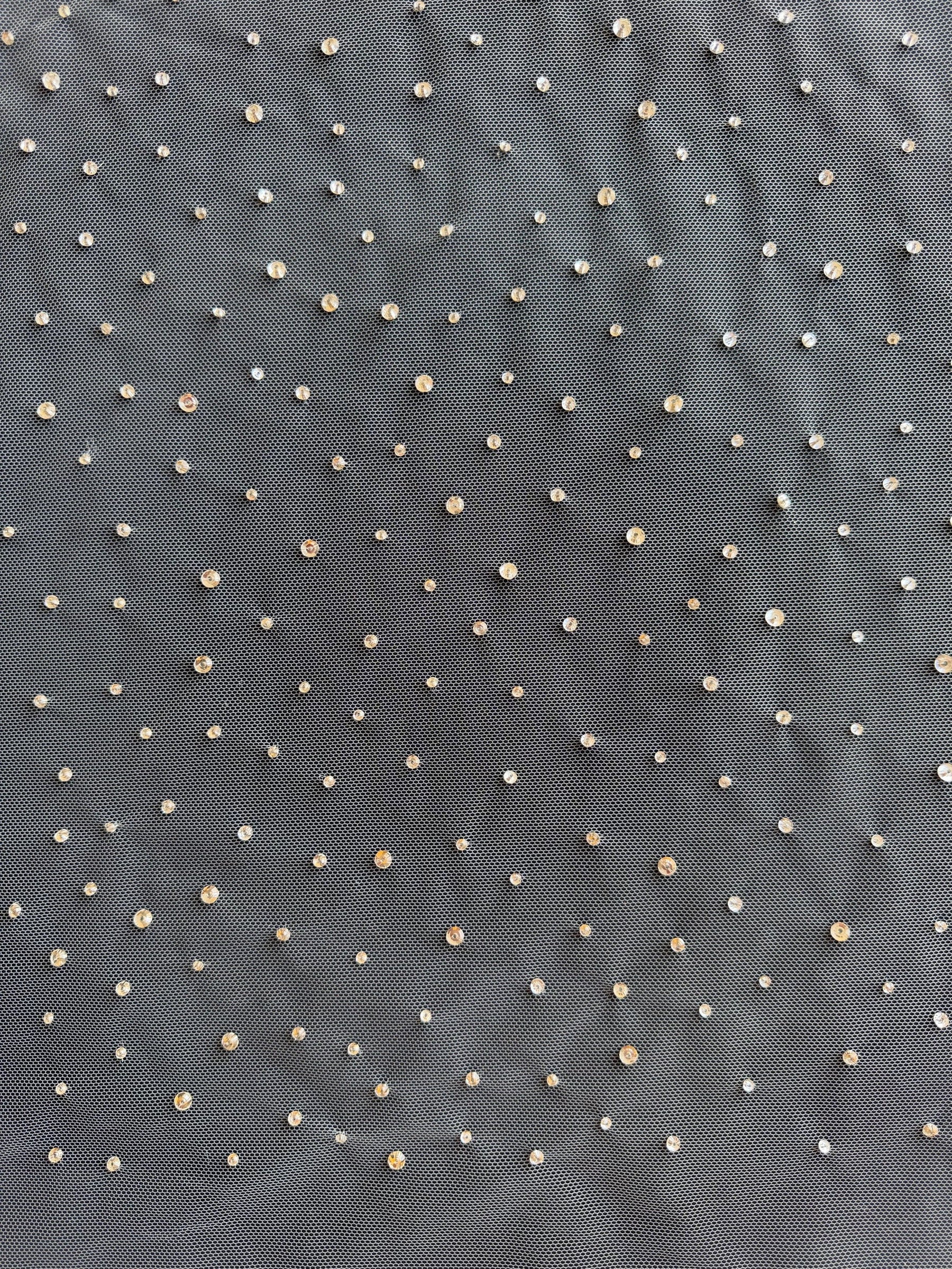 Tulle brodé de perles ivoire - EB1061