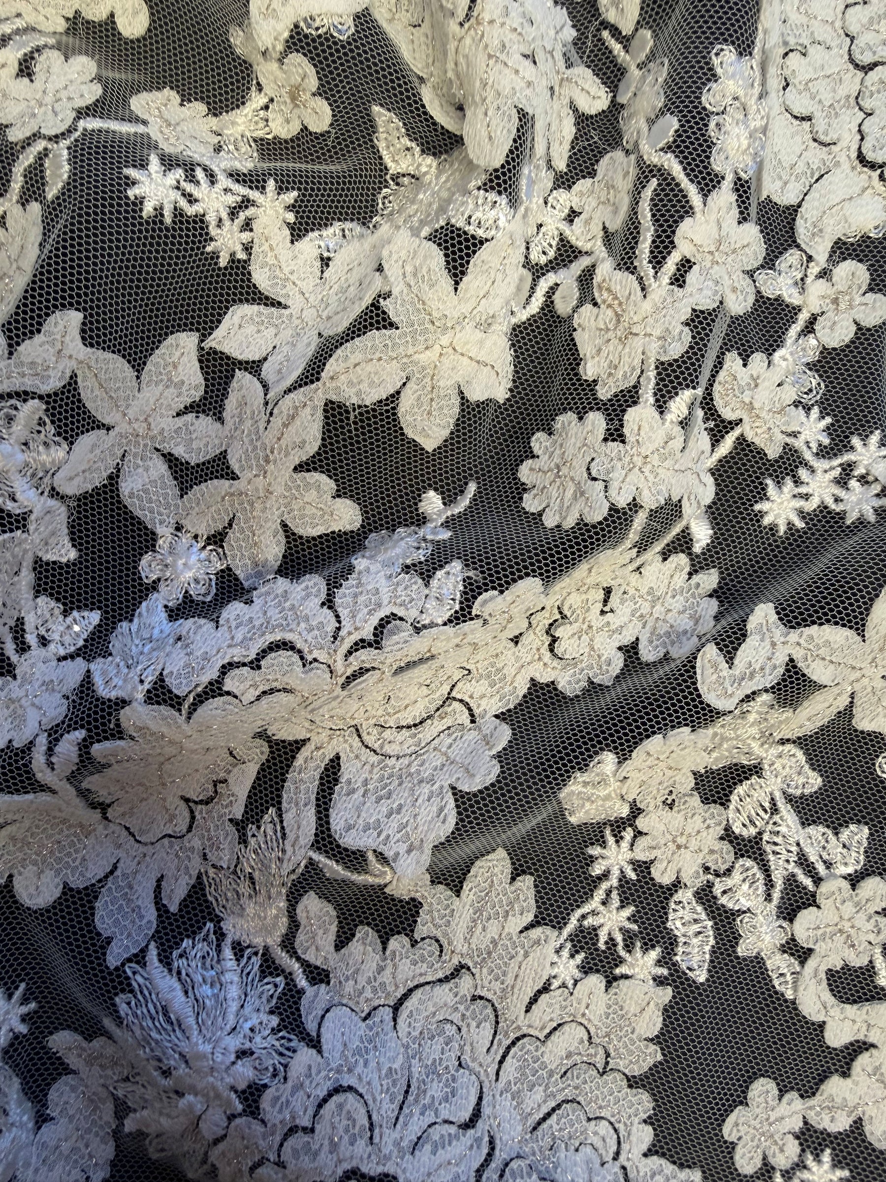 Dentelle à paillettes ivoire - EB3014