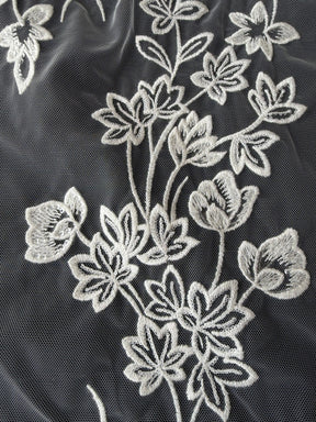 Dentelle brodée de sequins ivoire - EB3035