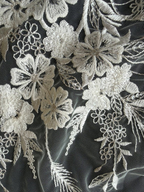 Dentelle brodée de sequins ivoire - EB3036