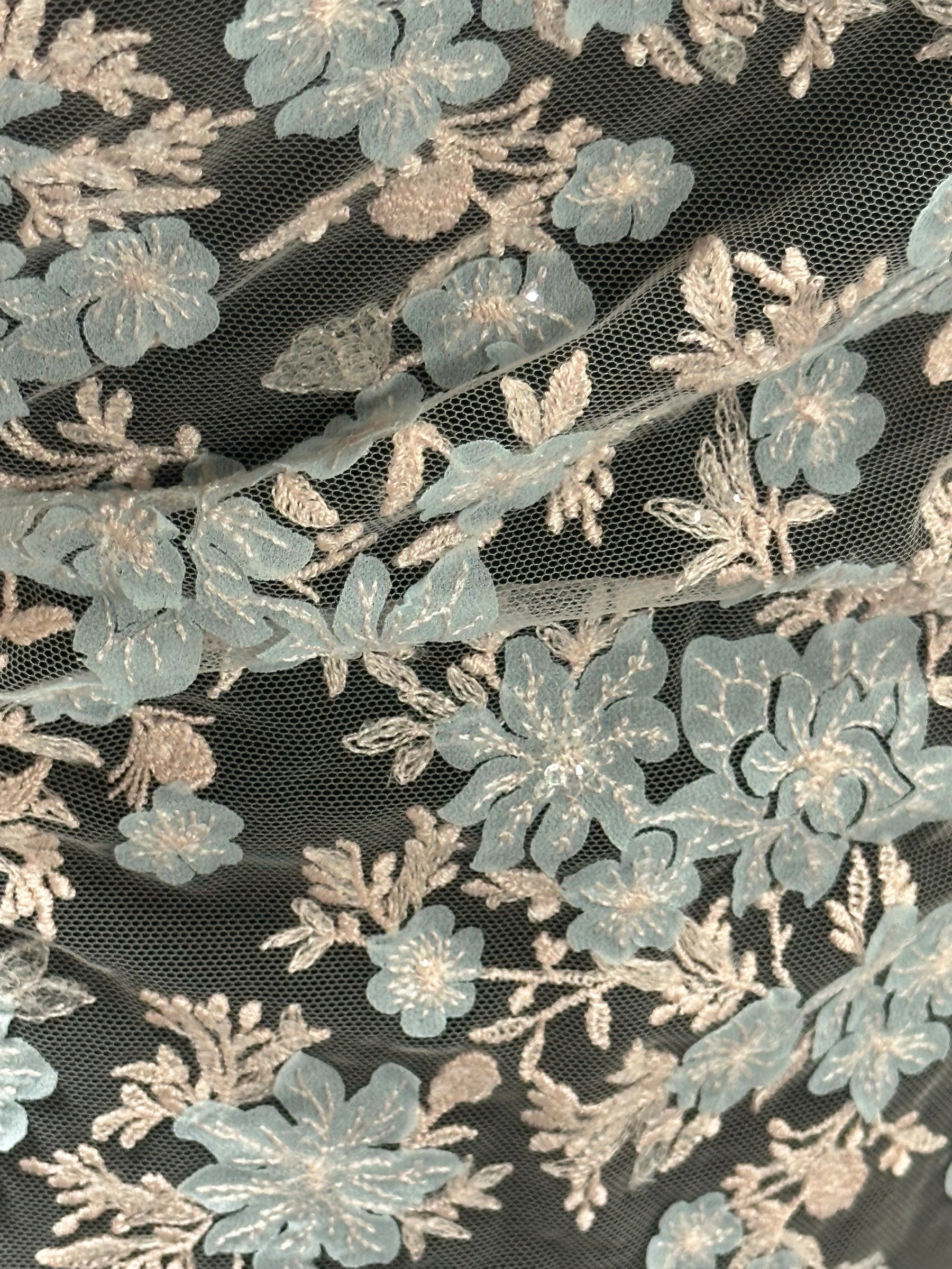 Dentelle brodée rose et bleue - EB3053