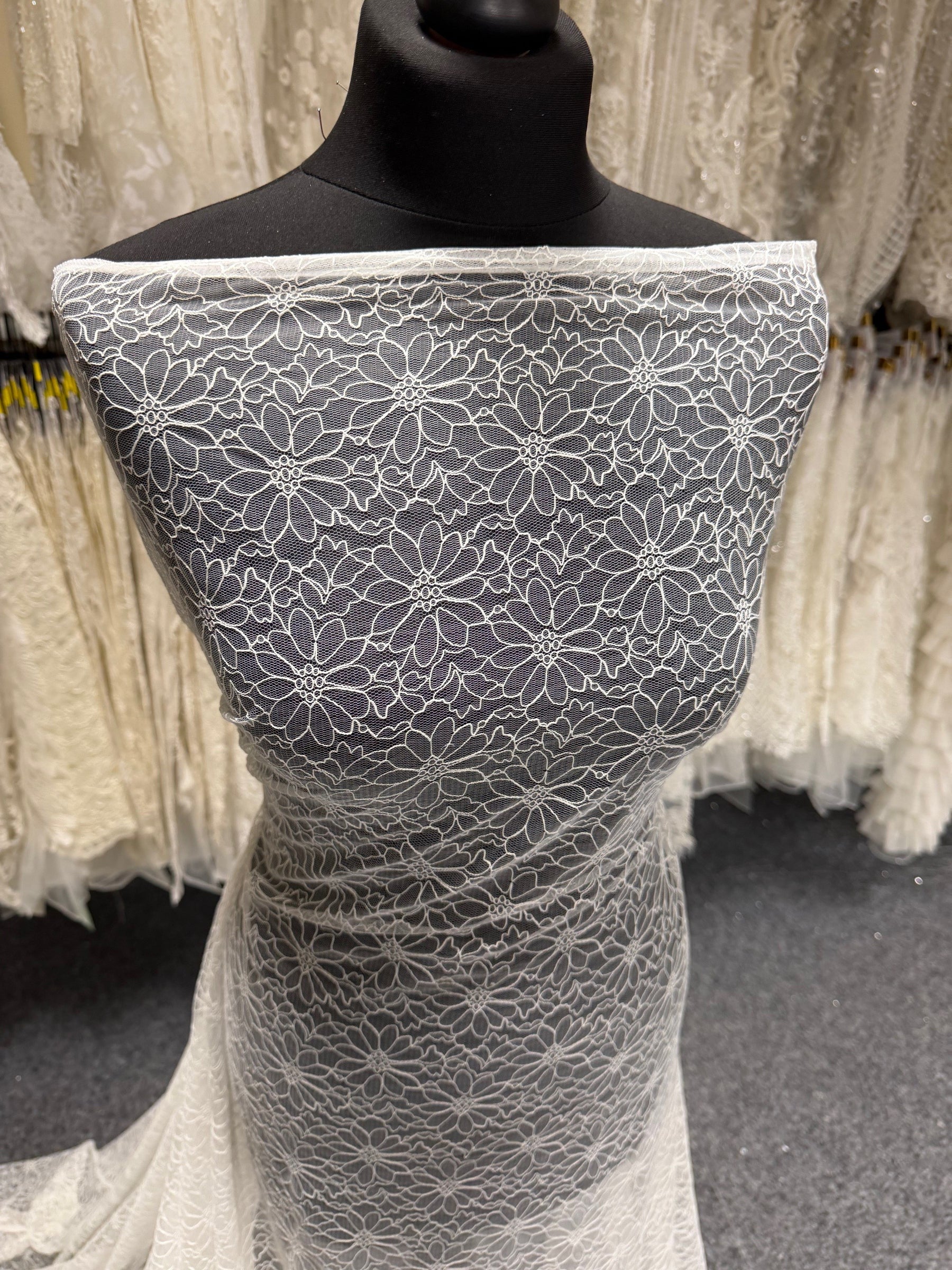 Dentelle de mariée ivoire - EB5021