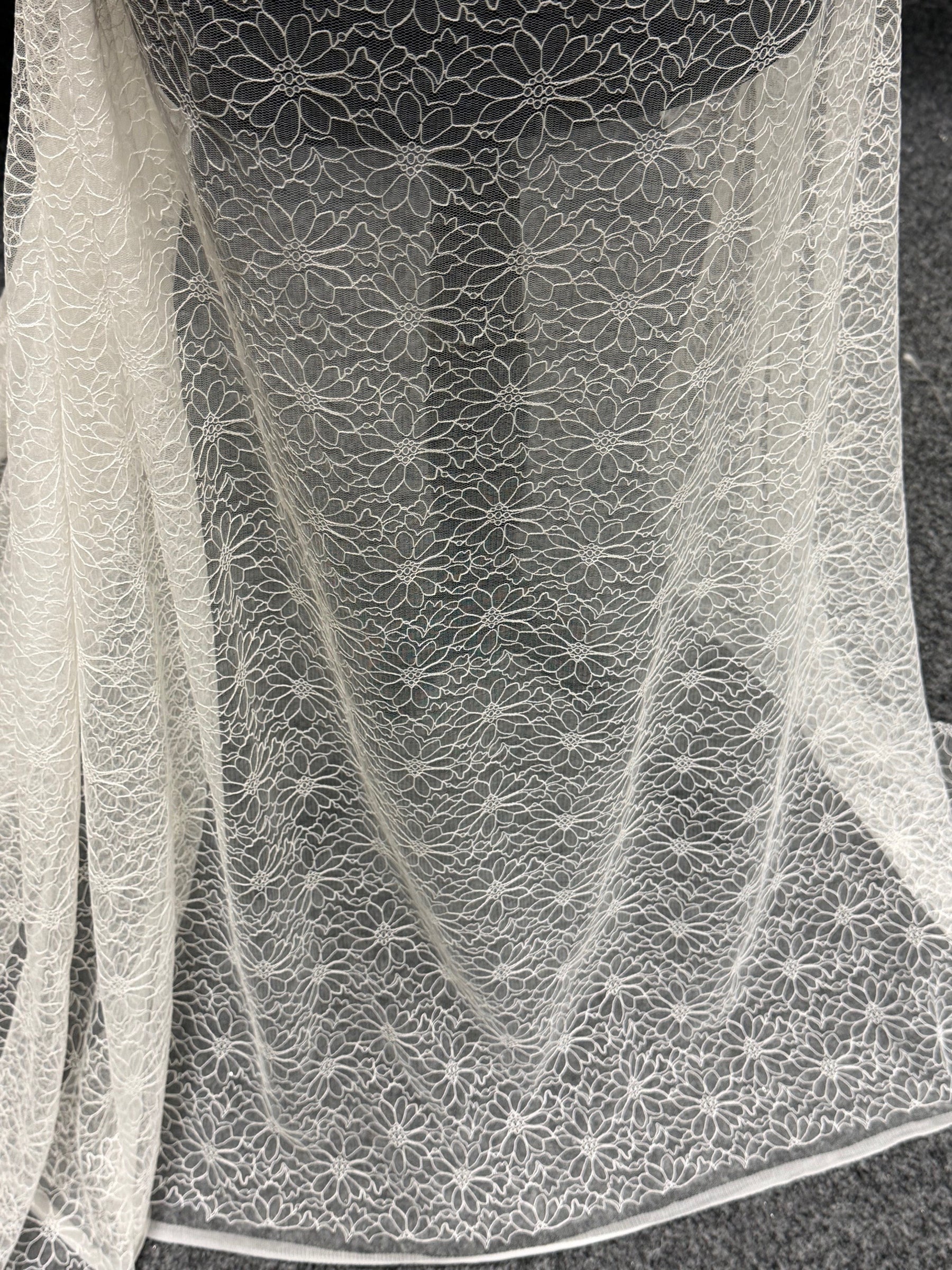 Dentelle de mariée ivoire - EB5021
