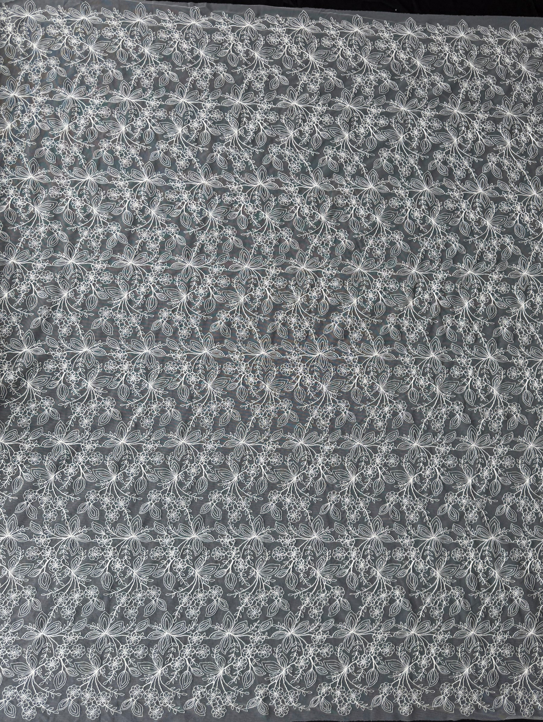 Dentelle brodée ivoire - EB5026