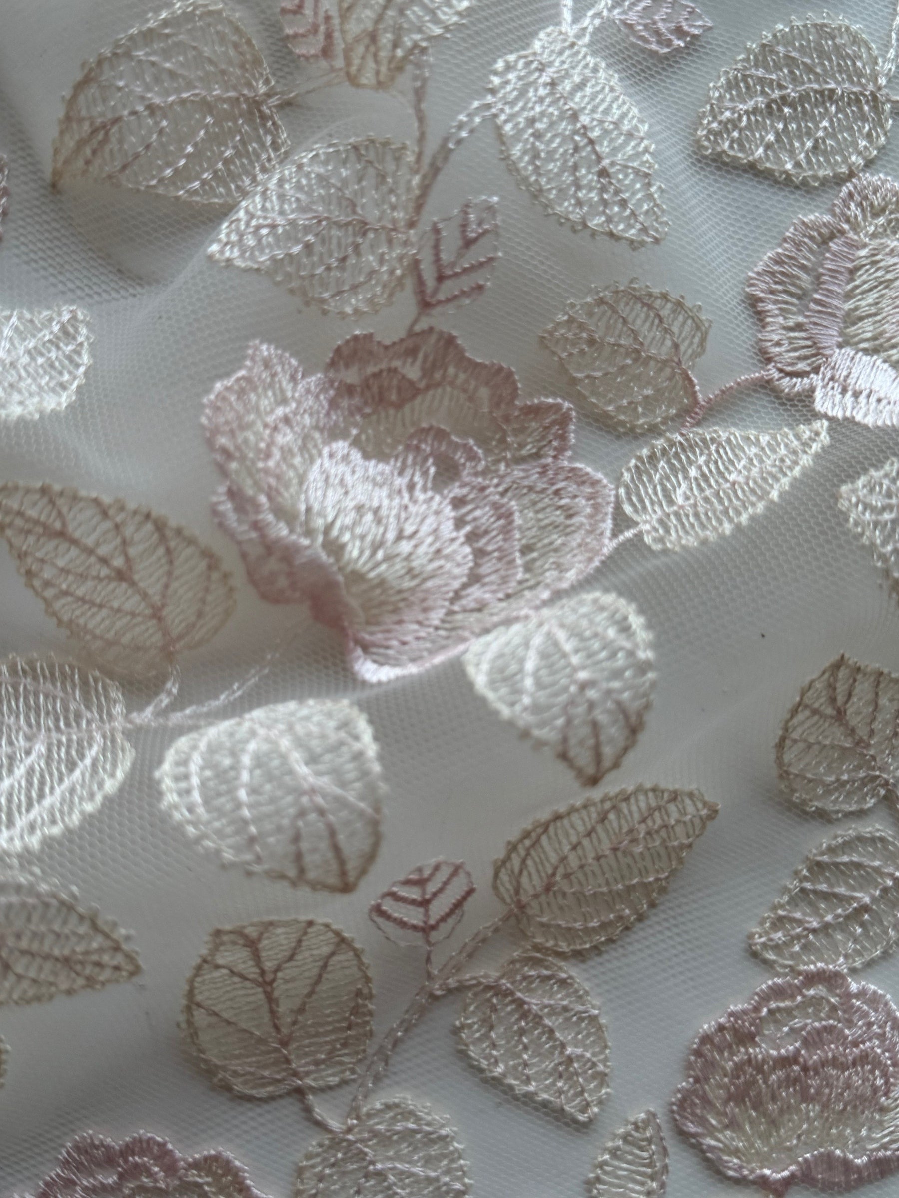 Dentelle brodée rose coquillage - EB5042