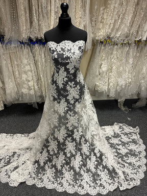 Dentelle Chantilly ivoire à cordon – Zetina