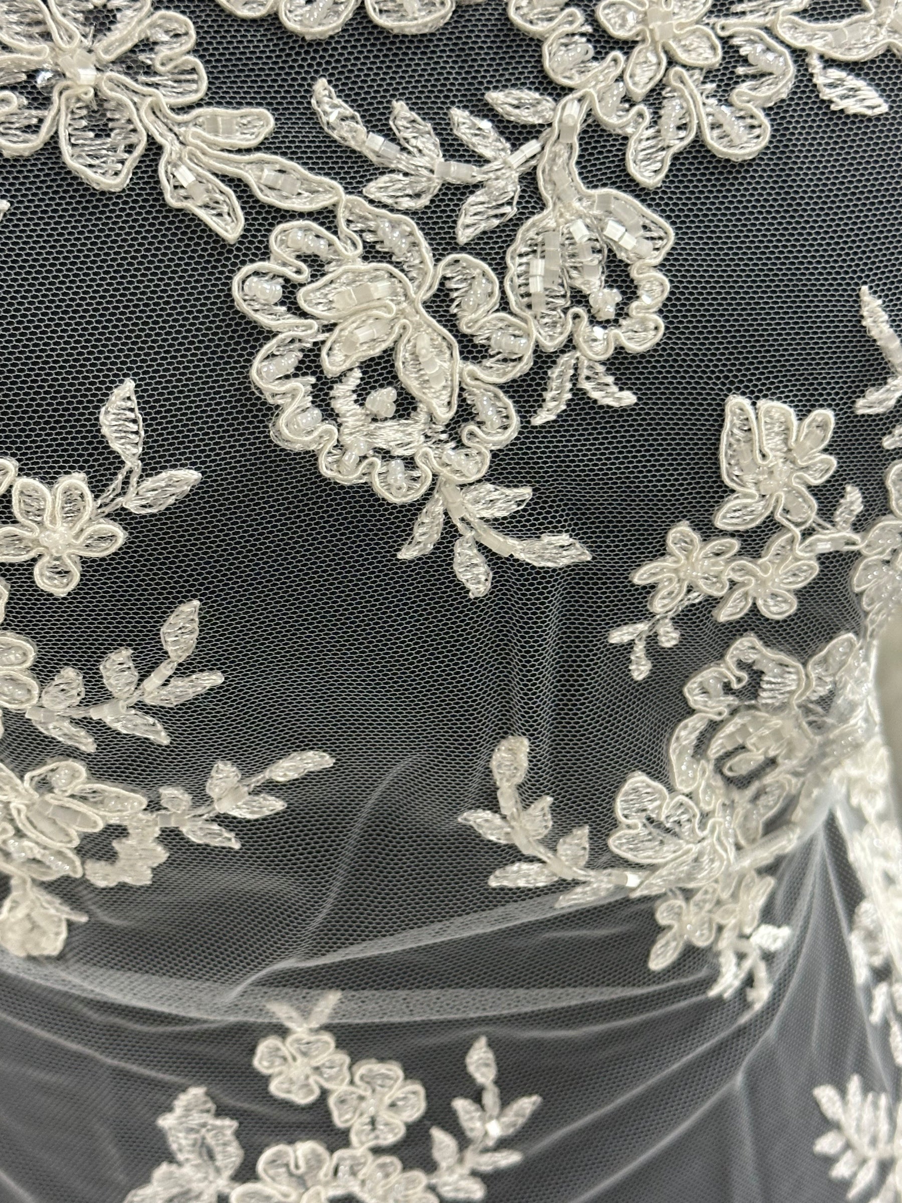 Dentelle de mariée ivoire perlée - Noisy
