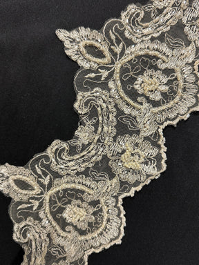 Bordure en dentelle brodée ivoire - Sappy (CF T 052)