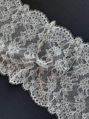 Bordure en dentelle de mariée ivoire - Corey