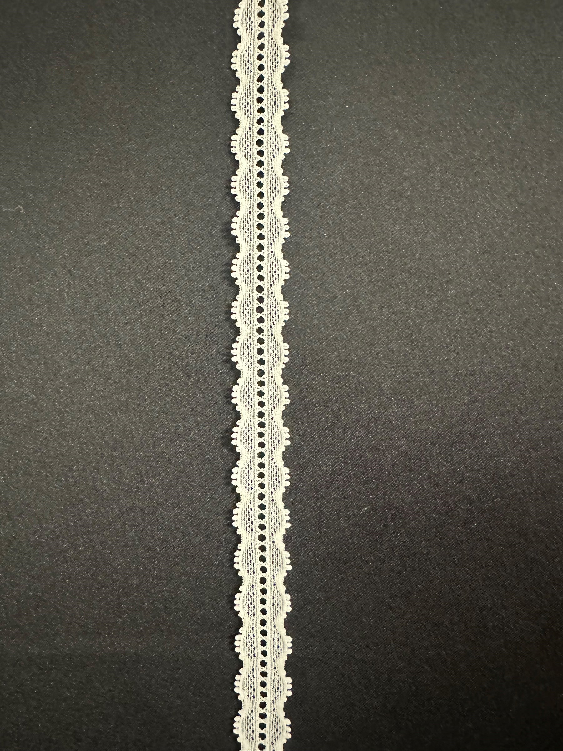 Galon de Dentelle Ivoire - Chestnut