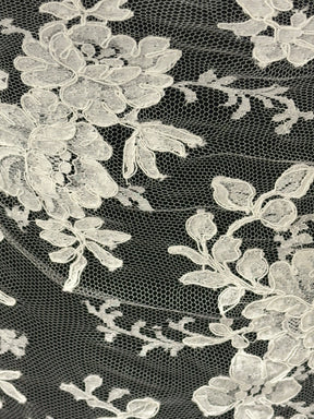 Dentelle Chantilly ivoire à cordons - Rio