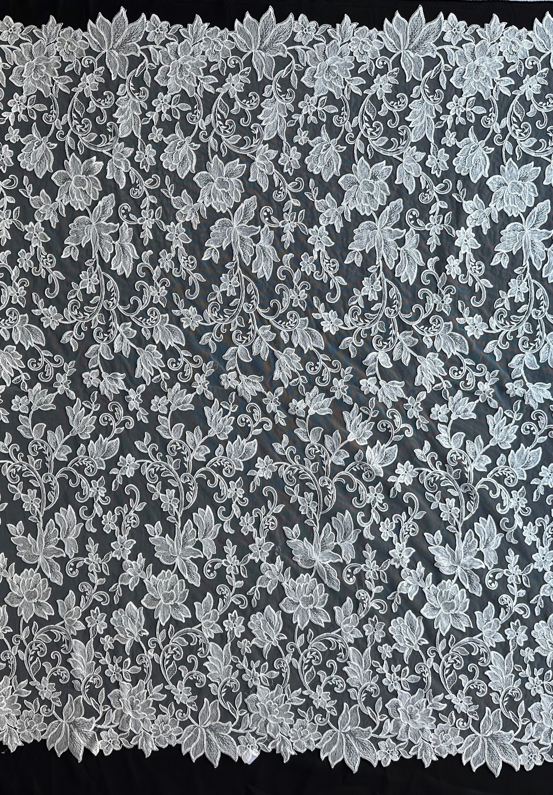 Dentelle cordée ivoire – Reidun