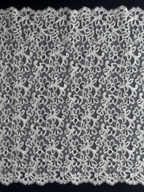 Dentelle de Chantilly ivoire à cordon - Jagger