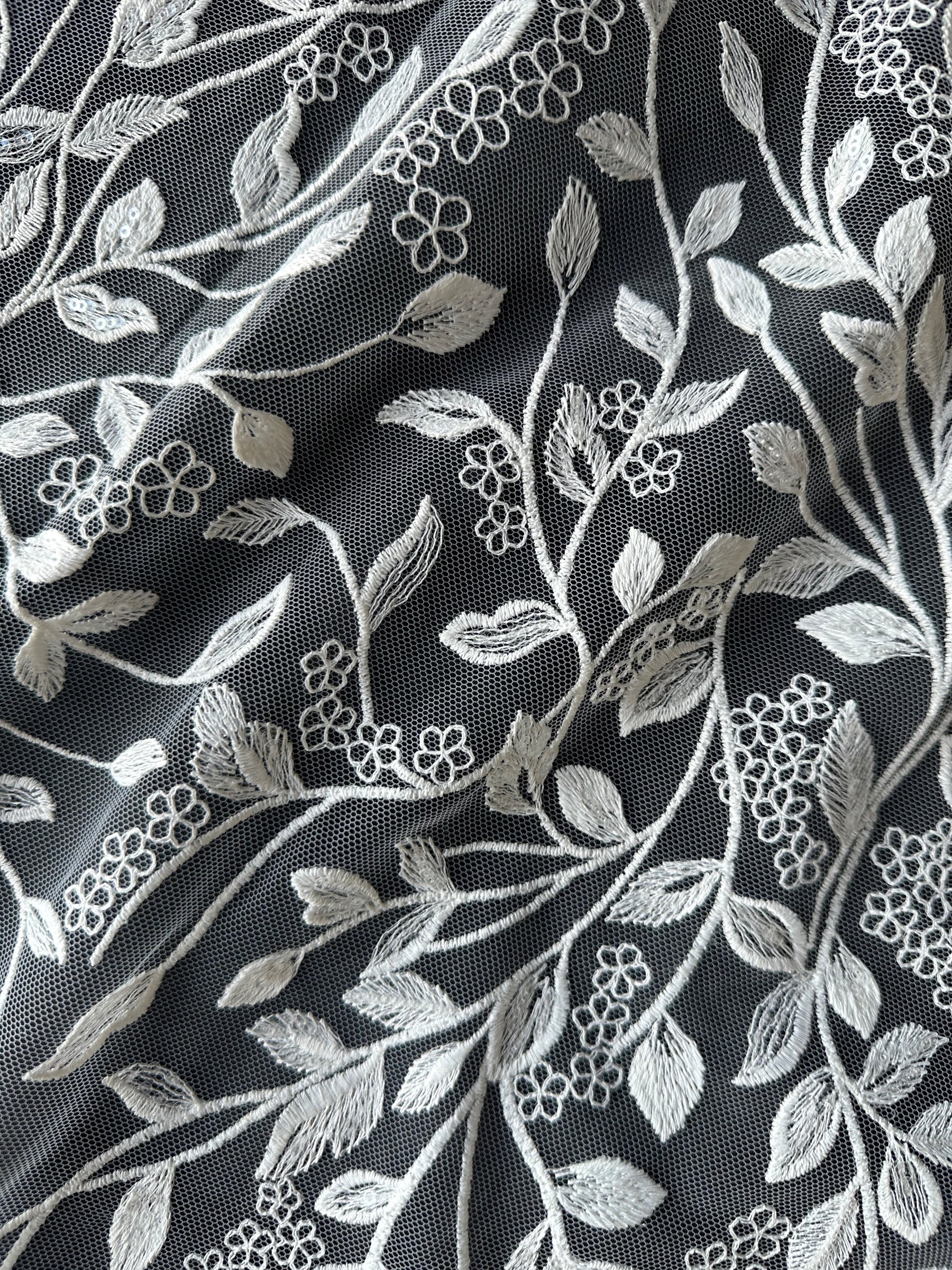 Ivory Embroidered Sequin Lace – EB3060