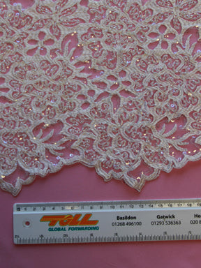 Dentelle brodée de perles ivoire à prix réduit - Ramona