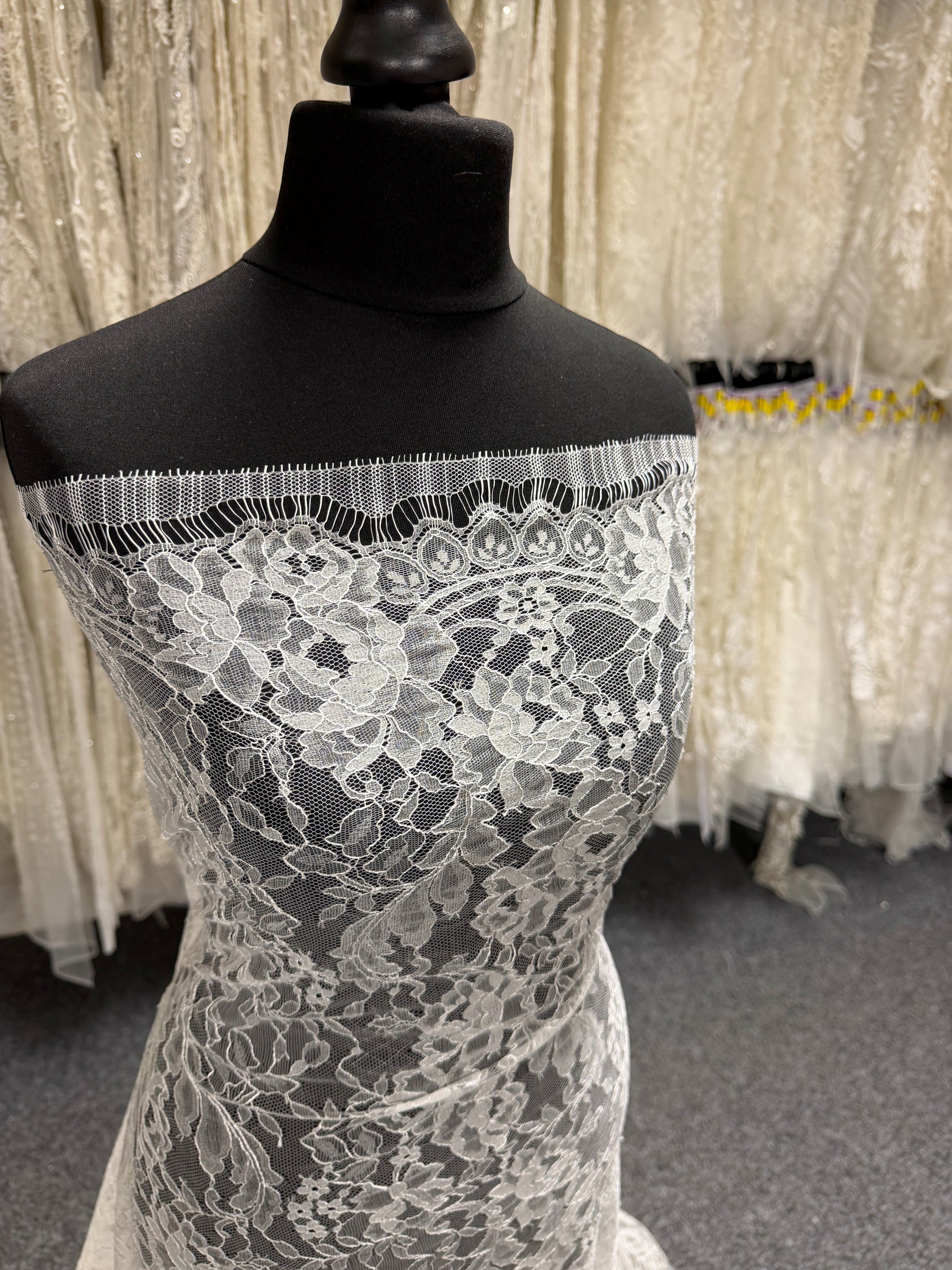 Dentelle ivoire - LA6001