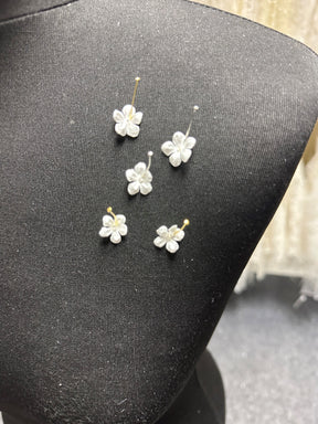 Fleurs en satin ivoire pâle - M14 (Sachet de 144)