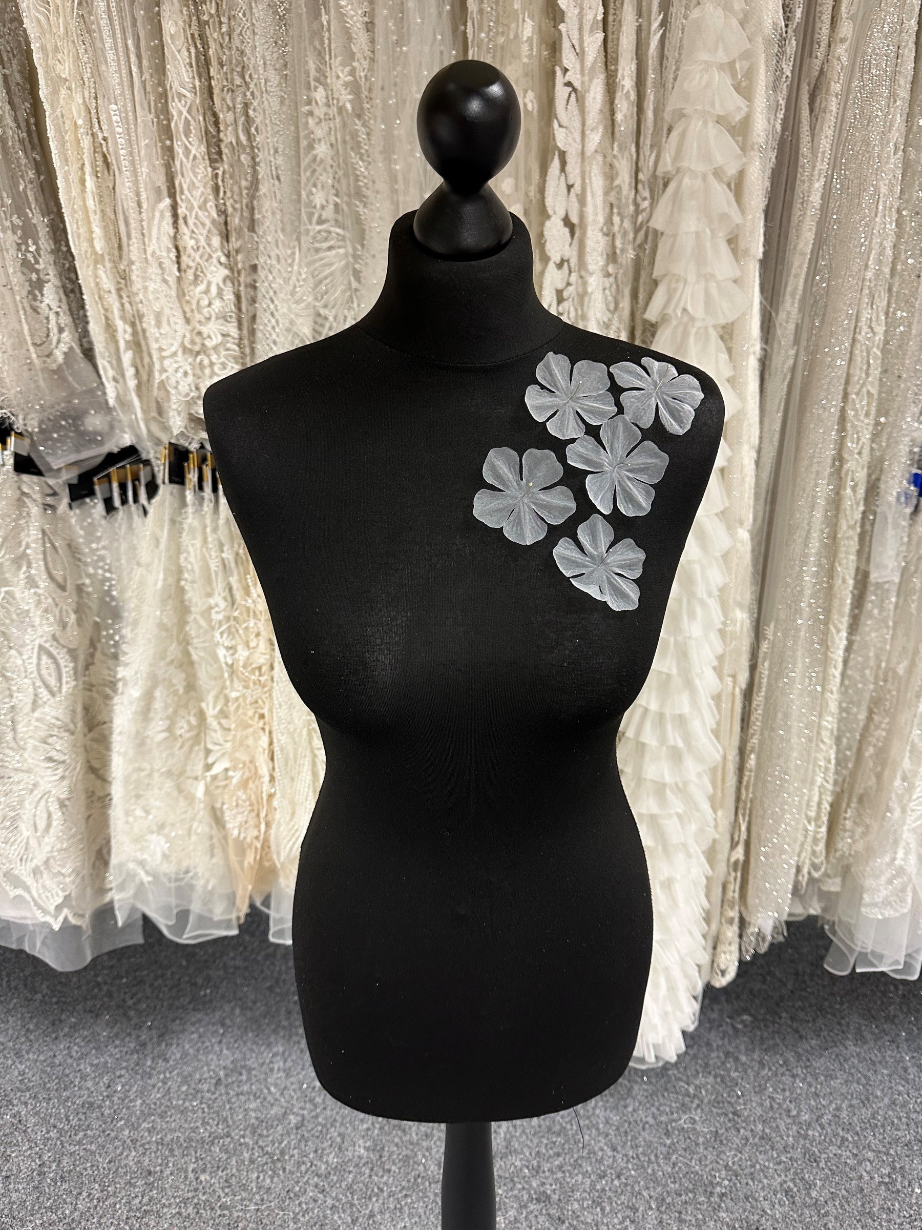 Ivory Eco Georgette Flowers - MM0041 (Bag of 144)