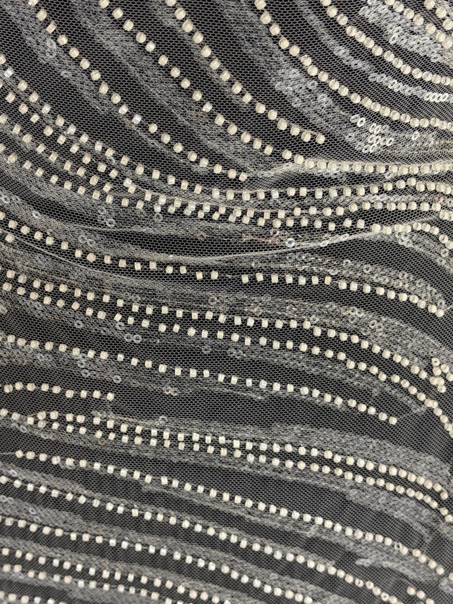 Tulle brodé de perles ivoire - EB1028