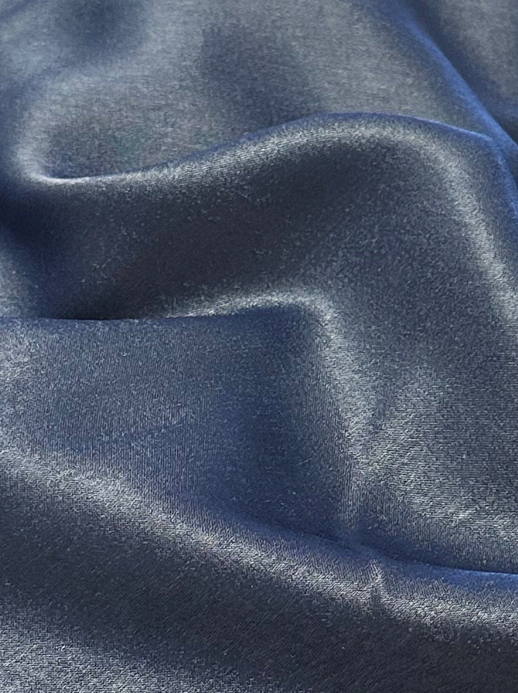 Satin de polyester bleu marine - Usage