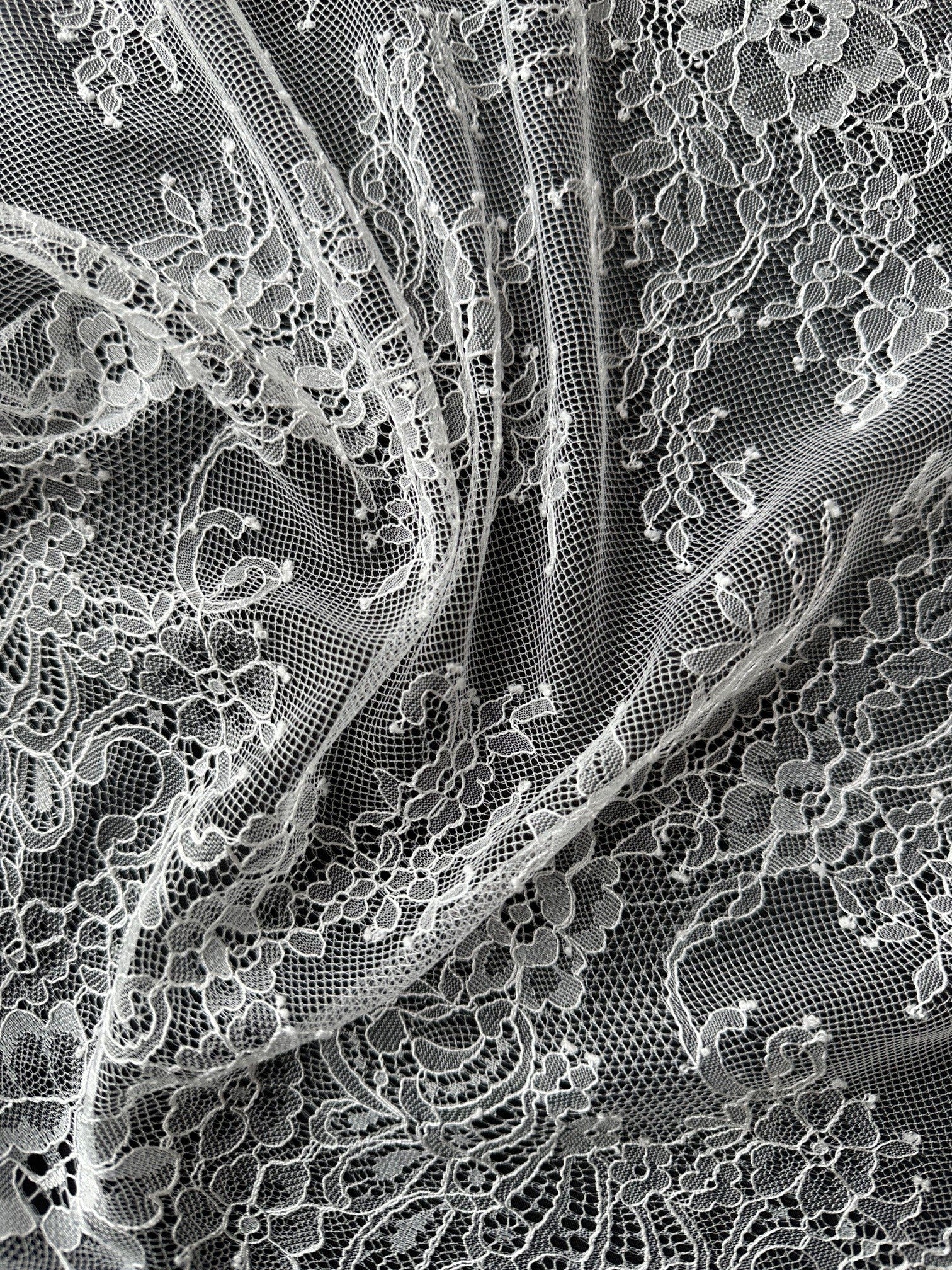 Dentelle Raschel blanche - P223