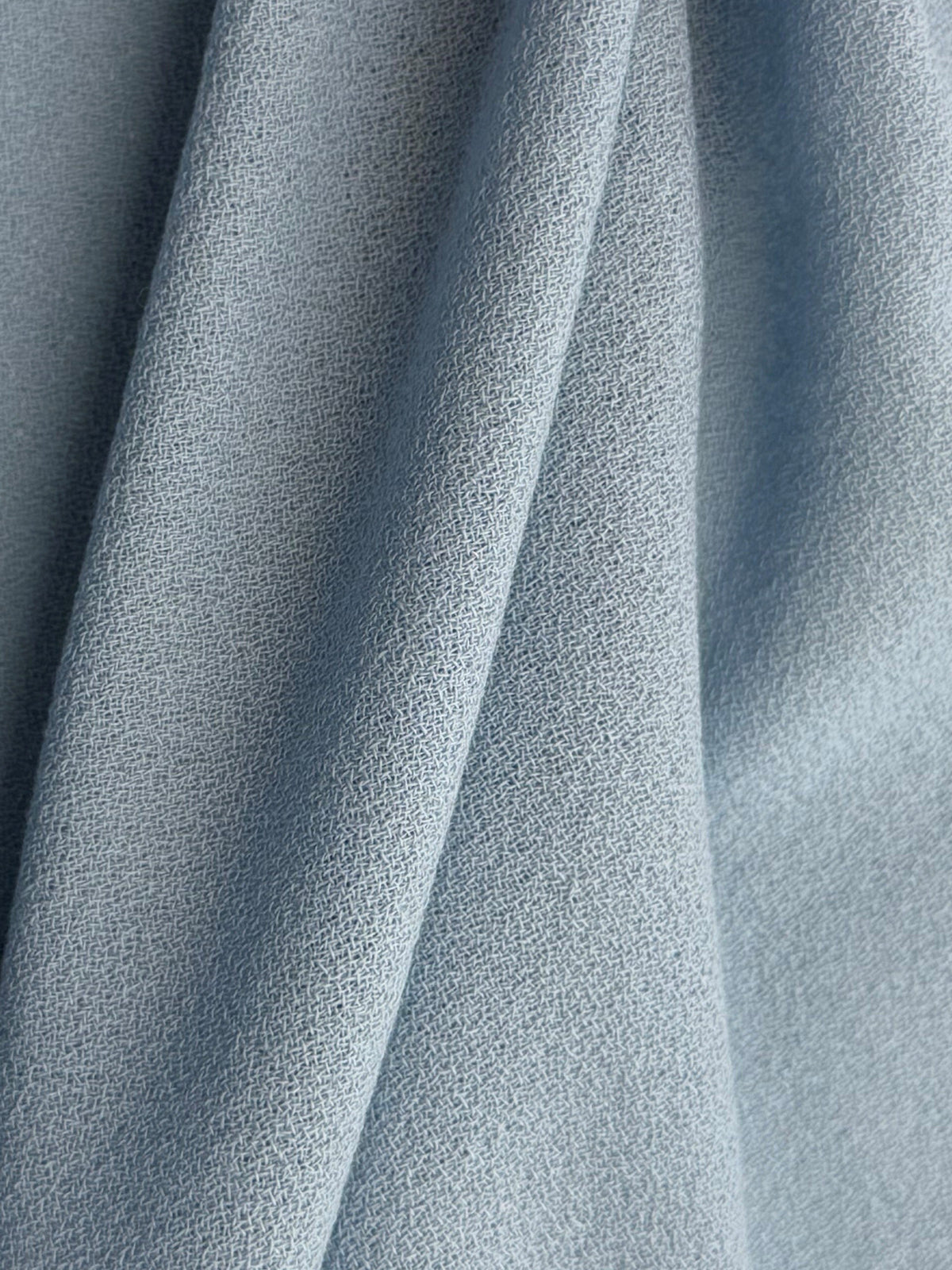 Crêpe de laine italien couleur œuf de canard - P640