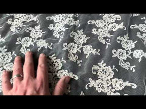 Dentelle de mariage ivoire cordée - P449