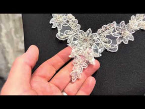 Applique perlée ivoire - T587