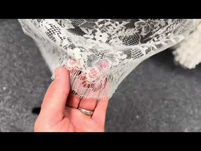Ivory Leavers Lace - P736