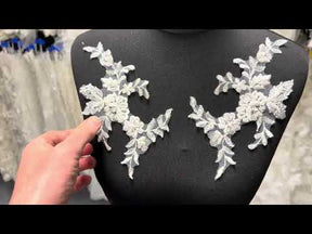 Appliques en dentelle perlée ivoire - T507
