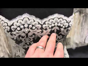 Dentelle Perlée Ivoire – Ava