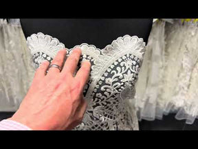Tulle brodé de perles ivoire - EB1032