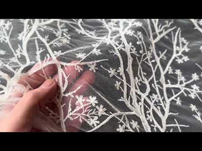 Dentelle brodée de sequins ivoire - EB3043