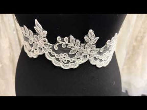 Galon de dentelle festonnée ivoire - T82